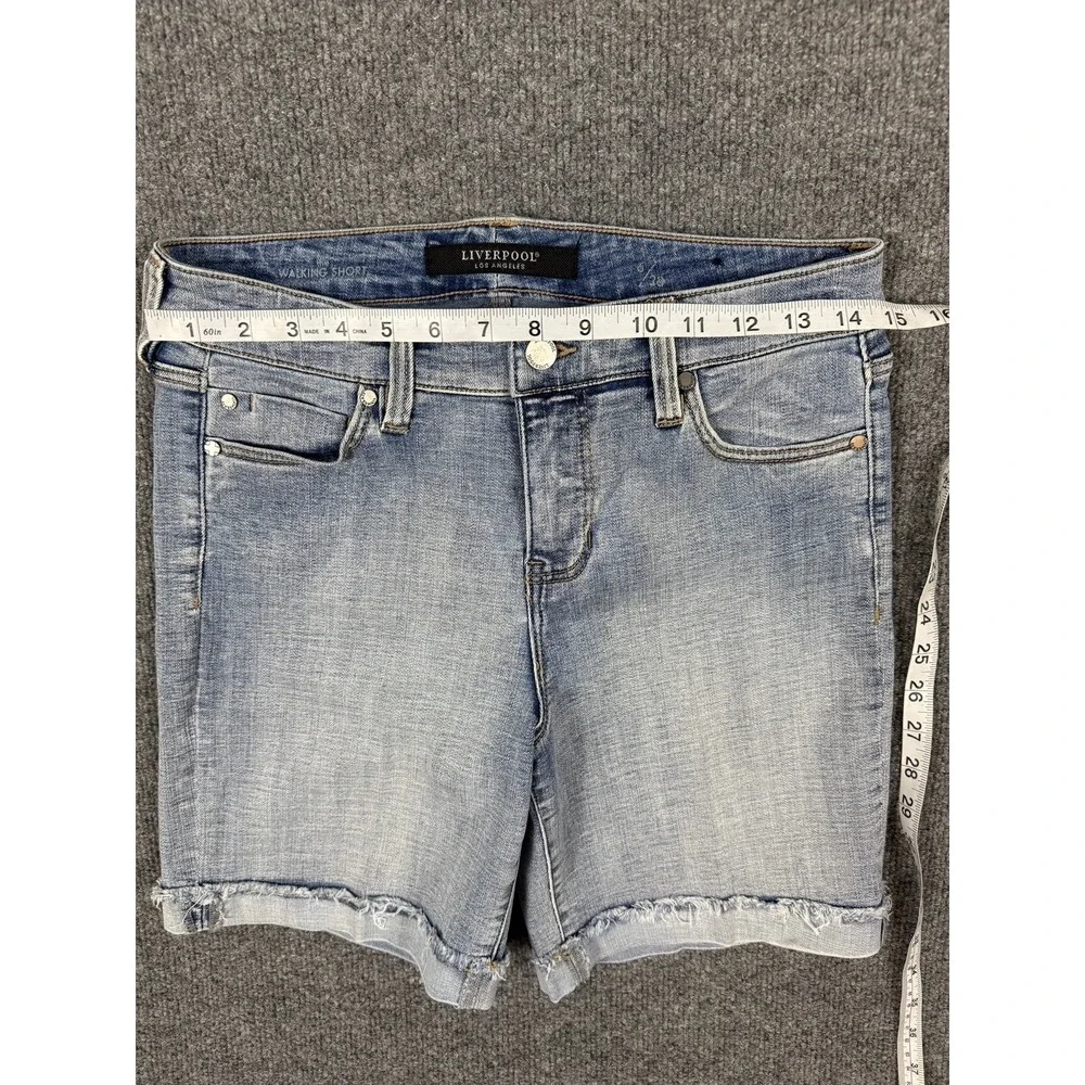 Liverpool Los Angeles Walking Shorts 6/28 Light Wash Denim Jean Cuff Stretch - Picture 8 of 8